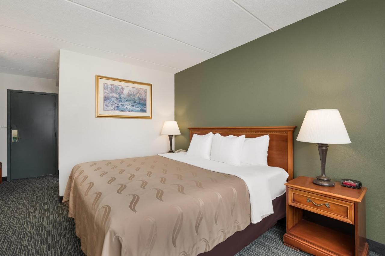 Quality Inn Joliet Buitenkant foto