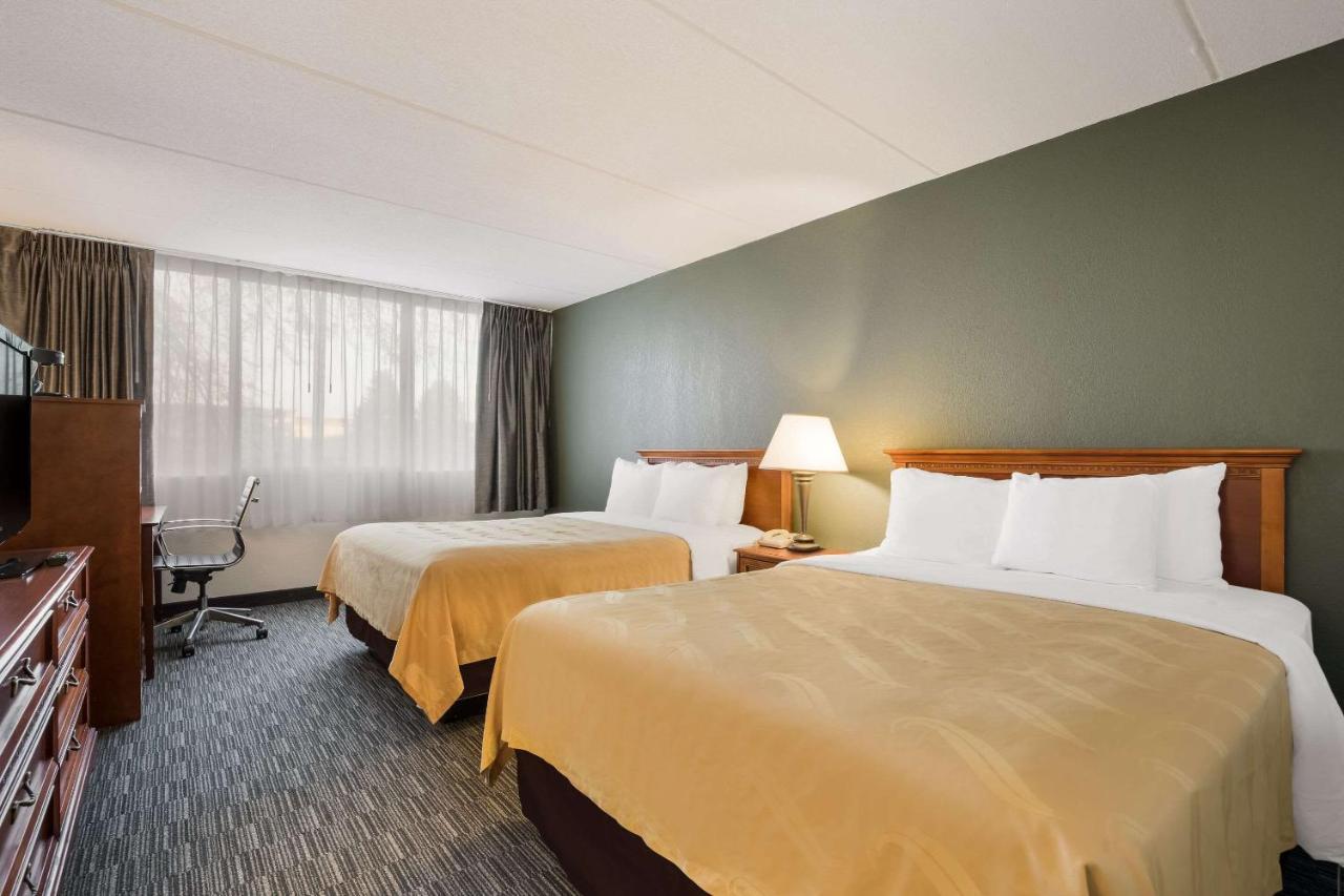 Quality Inn Joliet Buitenkant foto